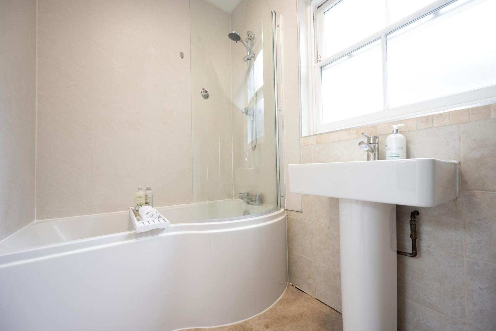3-bedroom Charming House Canterbury